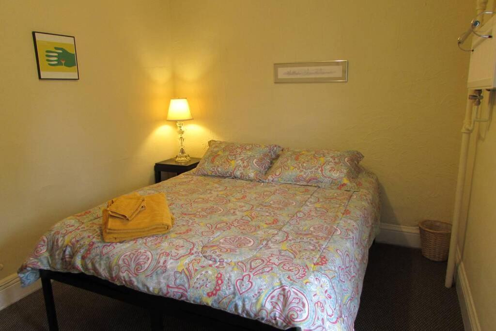 Great Gorge Guesthouse - Walk To The Falls, The Casino And All Downtown Restaurants - Across From The Aquarium Cataratas do Niágara Exterior foto